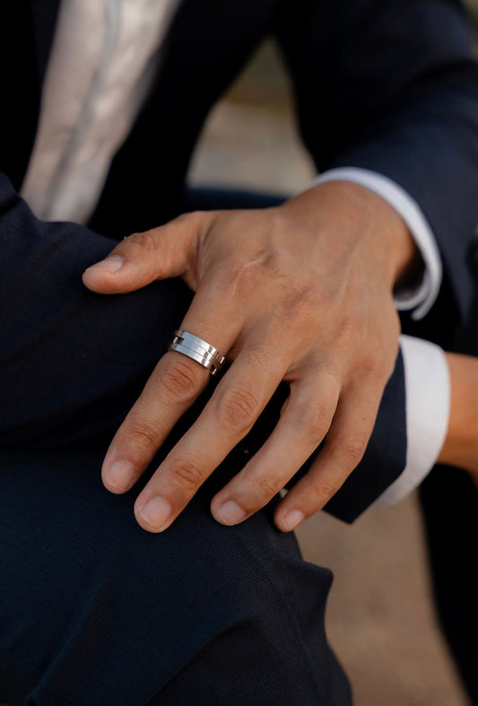 *Low stock* JESSIE - clicking fidget ring for men and women