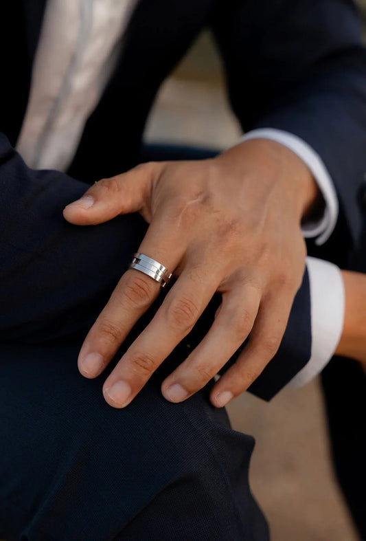 *Low stock* JESSIE - clicking fidget ring for men and women