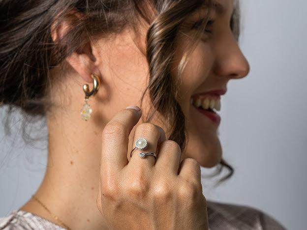 Best seller* White gold plated on sterling silver with pearl fidget spinner ring - Subtly Anxious