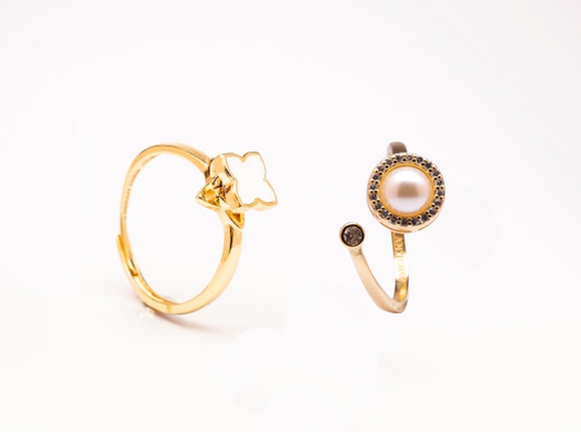 2 spinner rings bundle - Remmie white flower and pearl spinner adjustable 18k gold plated rings - Subtly Anxious