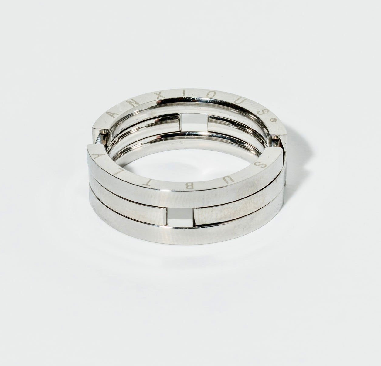 JESSIE - clicking fidget ring for men and women